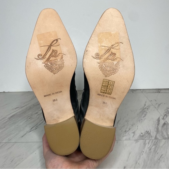 Free People Back Loop Ankle Bootie 8 1/2 - Picture 13 of 14